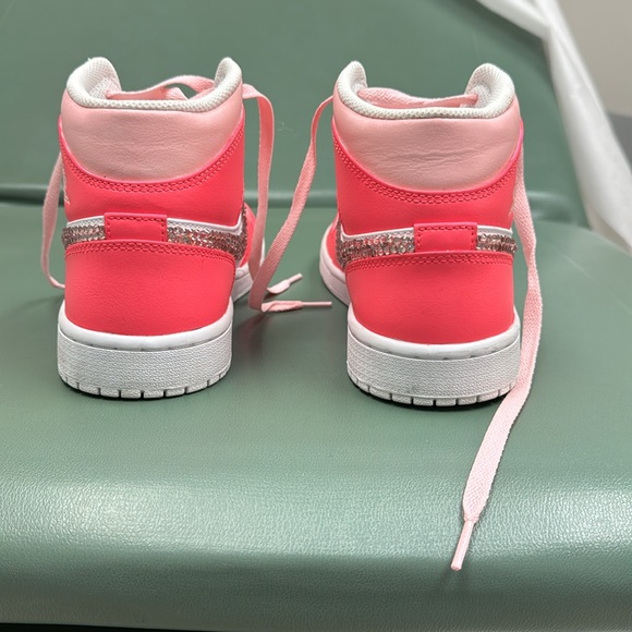 Euro size 40.5 women’s bedazzled Air Jordan 1 Mid - Picture 3 of 8